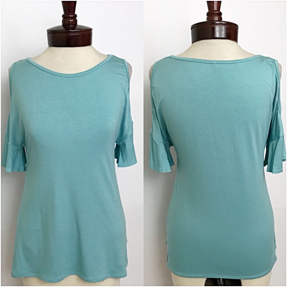 📍SALE Adorable Turquoise Cold Shoulder Tee Top S - Picture 7 of 7